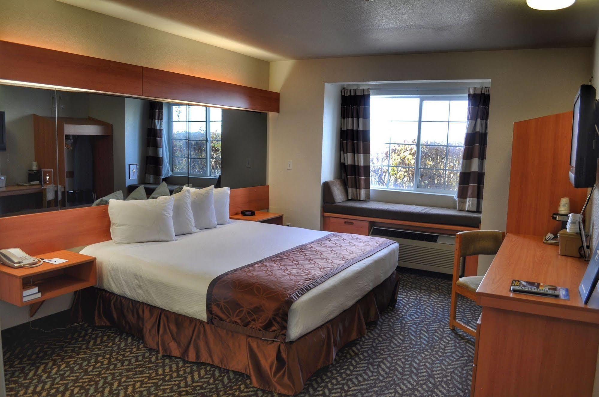 Microtel Inn & Suites By Wyndham Salt Lake City Airport Buitenkant foto